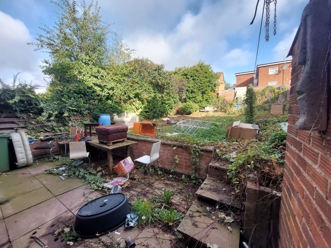 Hawthorne Terrace, Nuneaton, Warwickshire, CV10 9BH - Online Auctions