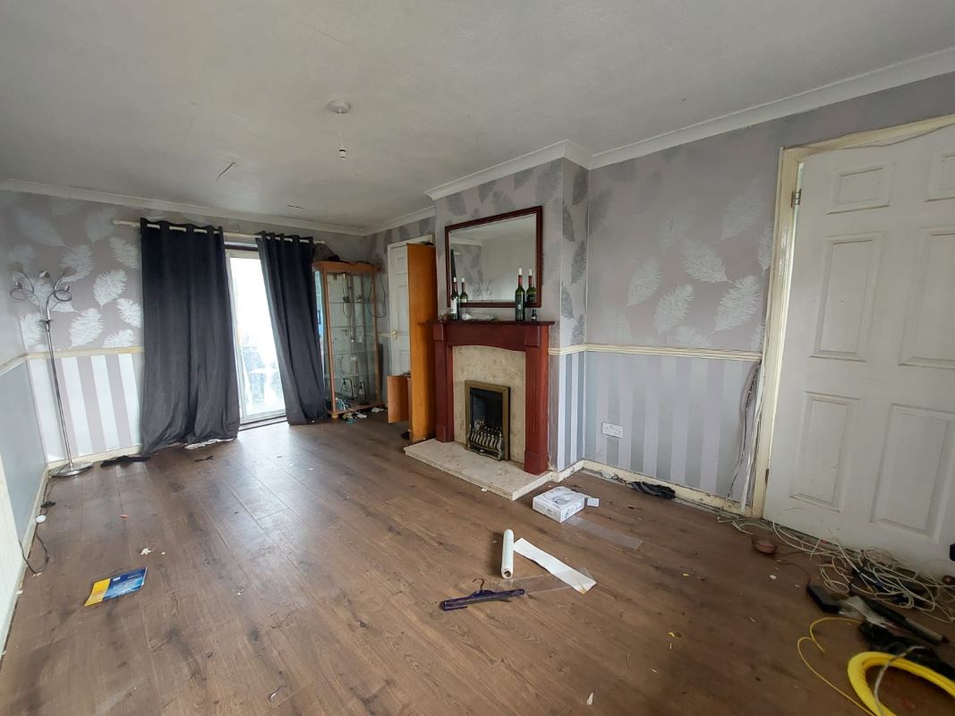 Hawthorne Terrace, Nuneaton, Warwickshire, CV10 9BH - Online Auctions
