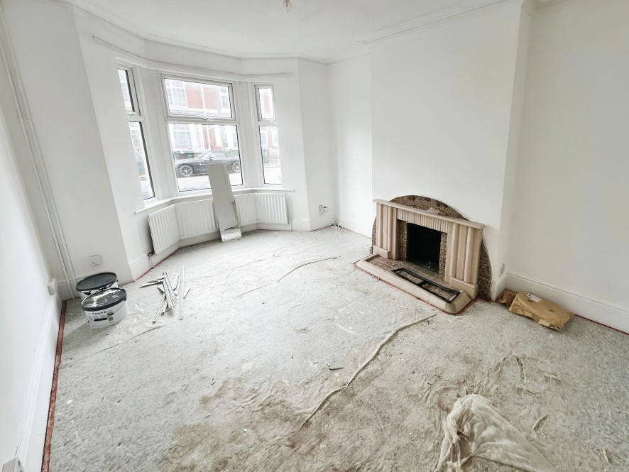 Property for Auction in Coventry & Warwickshire - 11 Clara Street, Ball Hill, Coventry, West Midlands CV2 4ET