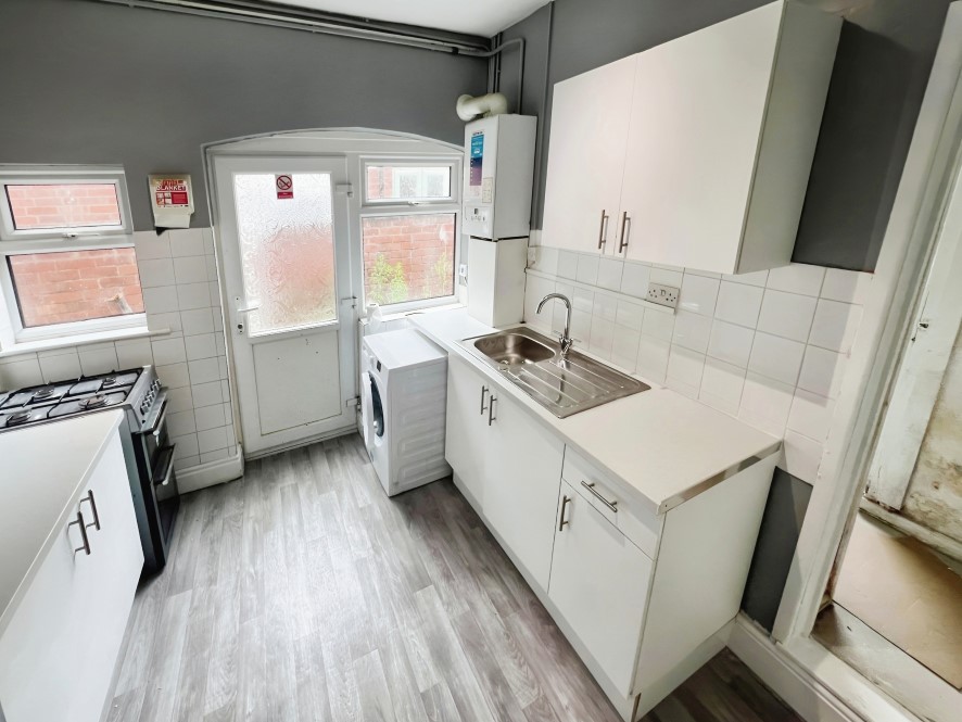Property for Auction in Coventry & Warwickshire - 11 Clara Street, Ball Hill, Coventry, West Midlands CV2 4ET