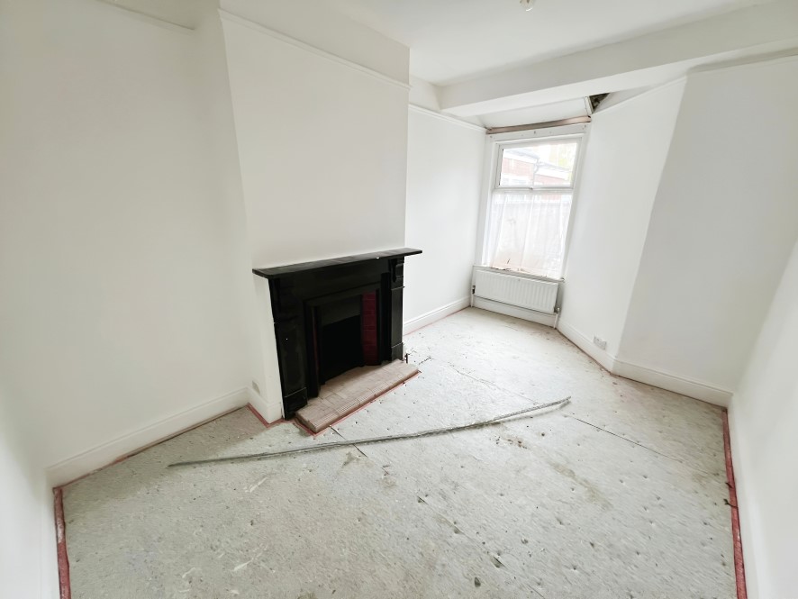 Property for Auction in Coventry & Warwickshire - 11 Clara Street, Ball Hill, Coventry, West Midlands CV2 4ET