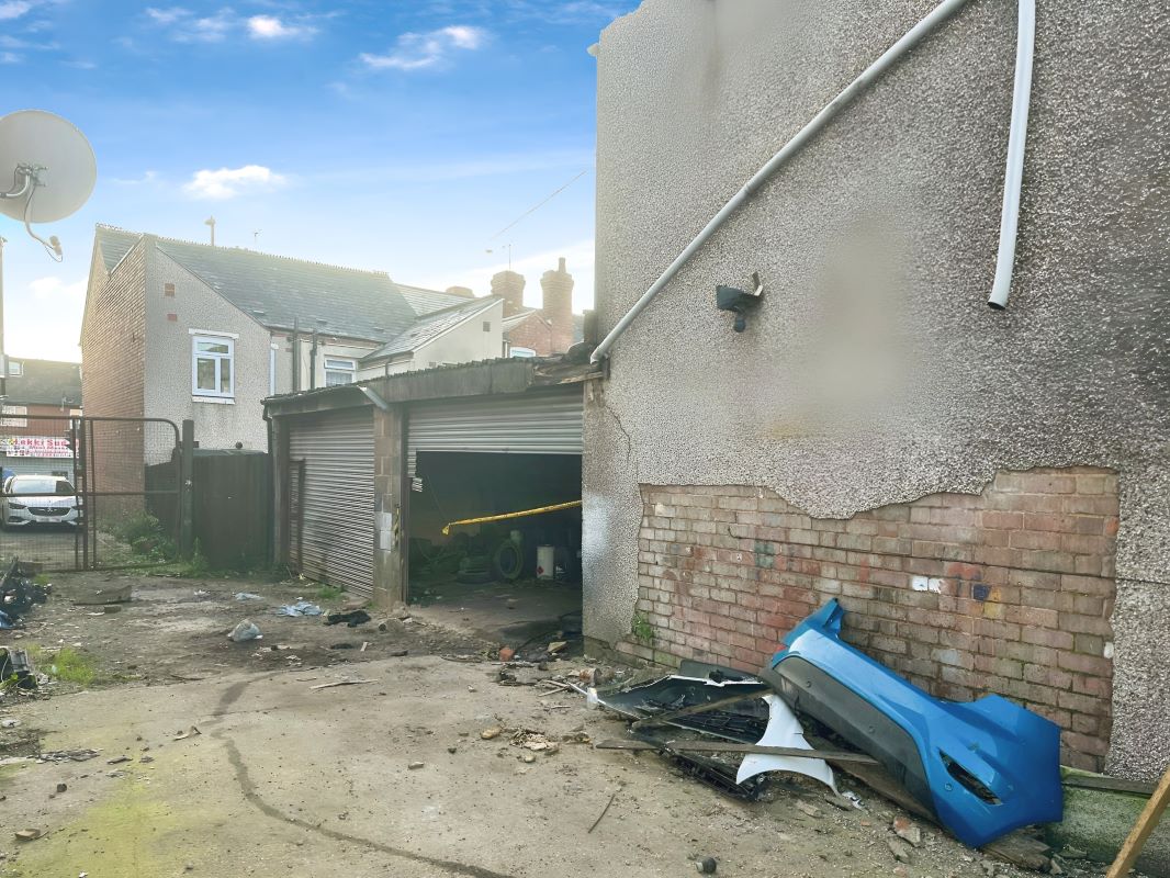 1077 and 1079 Foleshill Road, Coventry, West Midlands, CV6 6ER - Online Auctions