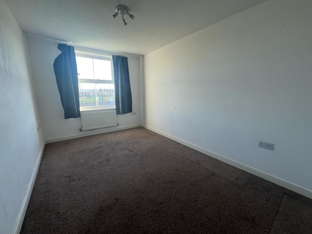 50 Highley Drive, Daimler Green, Coventry, West Midlands, CV6 3HJ - Online Auctions