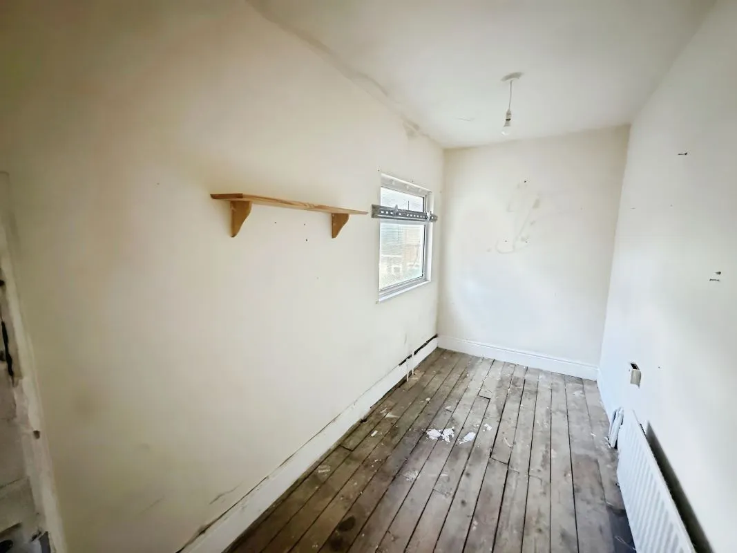 57-59 Church Road, Nuneaton, Warwickshire, CV10 8LF - Online Auctions