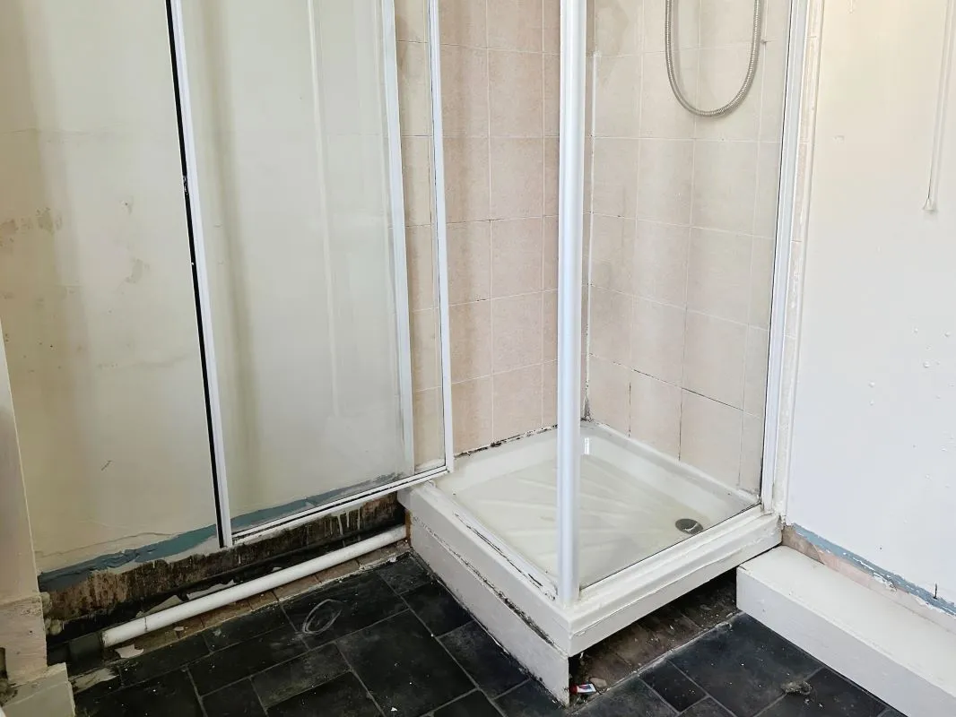 57-59 Church Road, Nuneaton, Warwickshire, CV10 8LF - Online Auctions