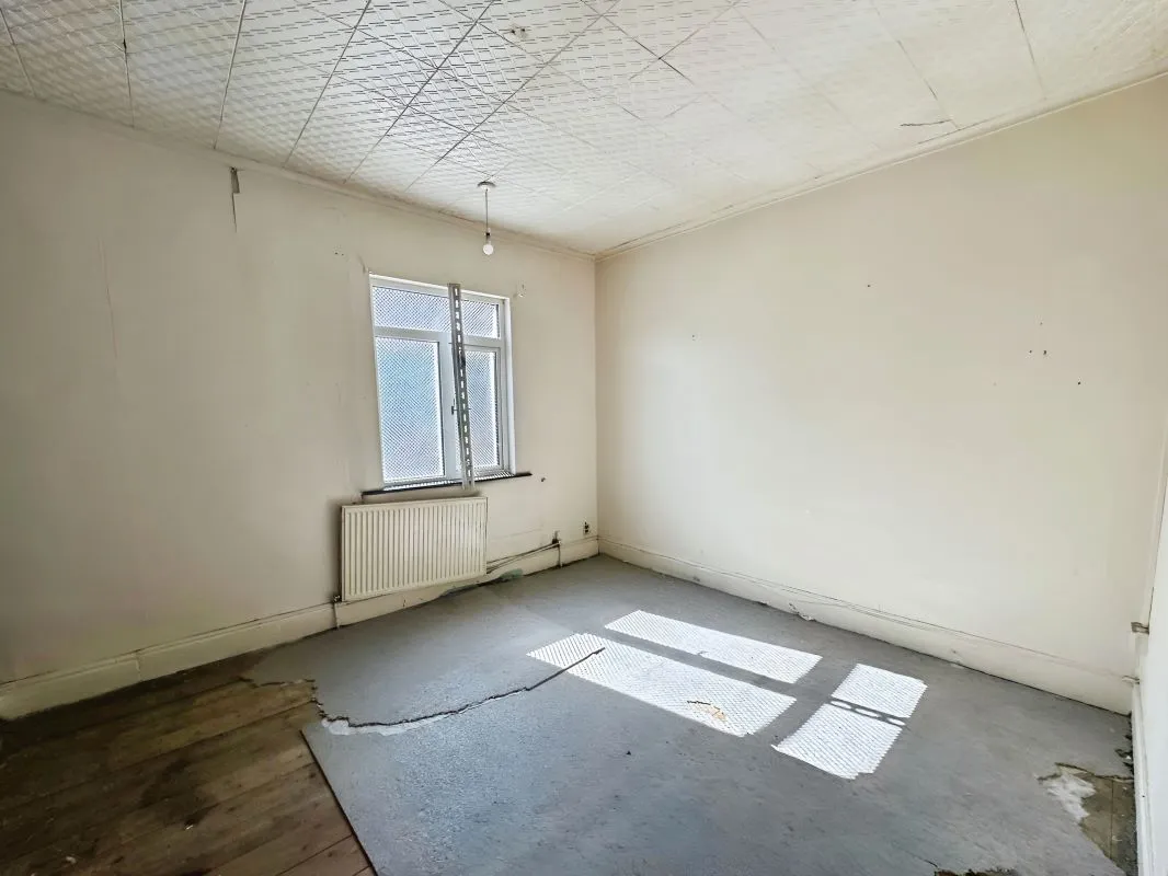 57-59 Church Road, Nuneaton, Warwickshire, CV10 8LF - Online Auctions