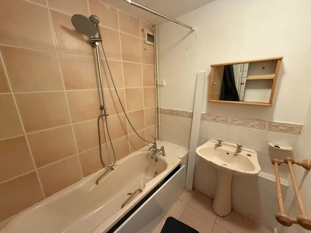 Spon Gate House, Coventry, West Midlands, CV1 3GW - Online Auctions