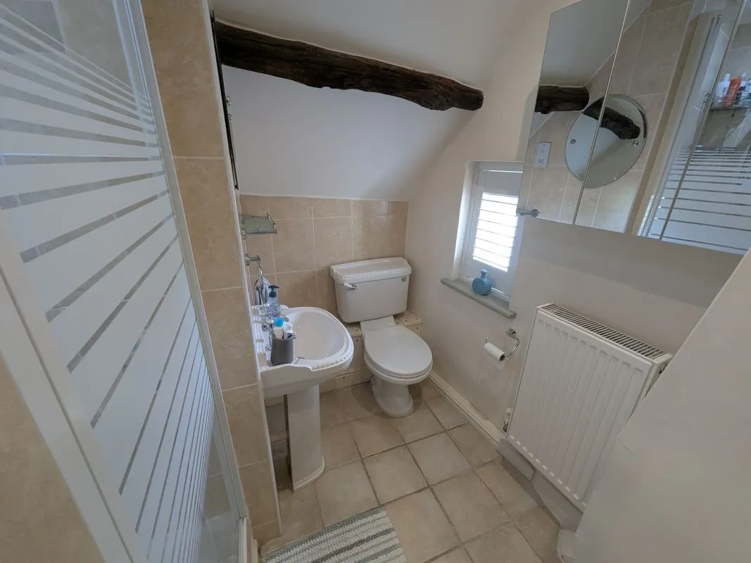 Bascote Road, Southam, Warwickshire, CV47 2DU - Online Auctions