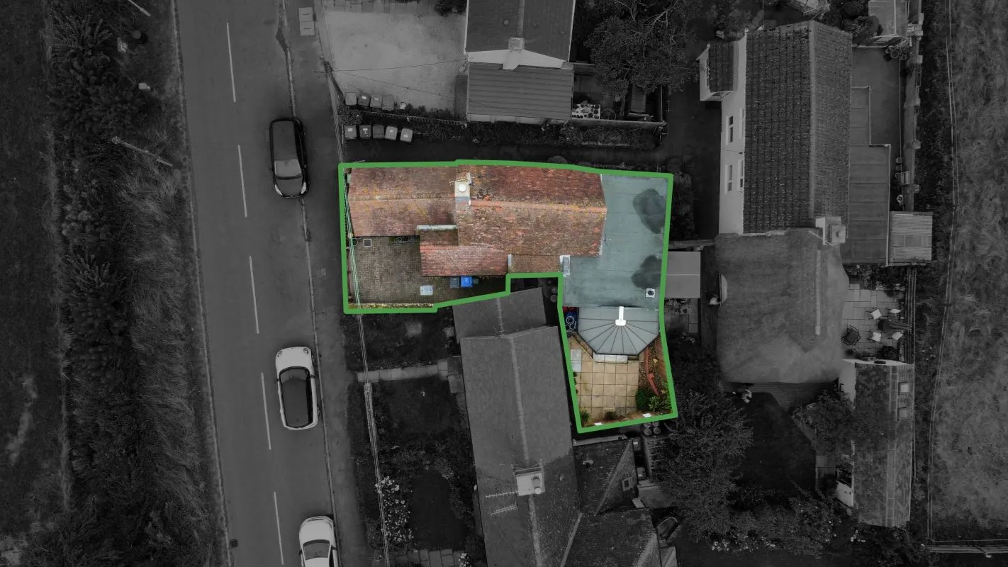 Bascote Road, Southam, Warwickshire, CV47 2DU - Online Auctions