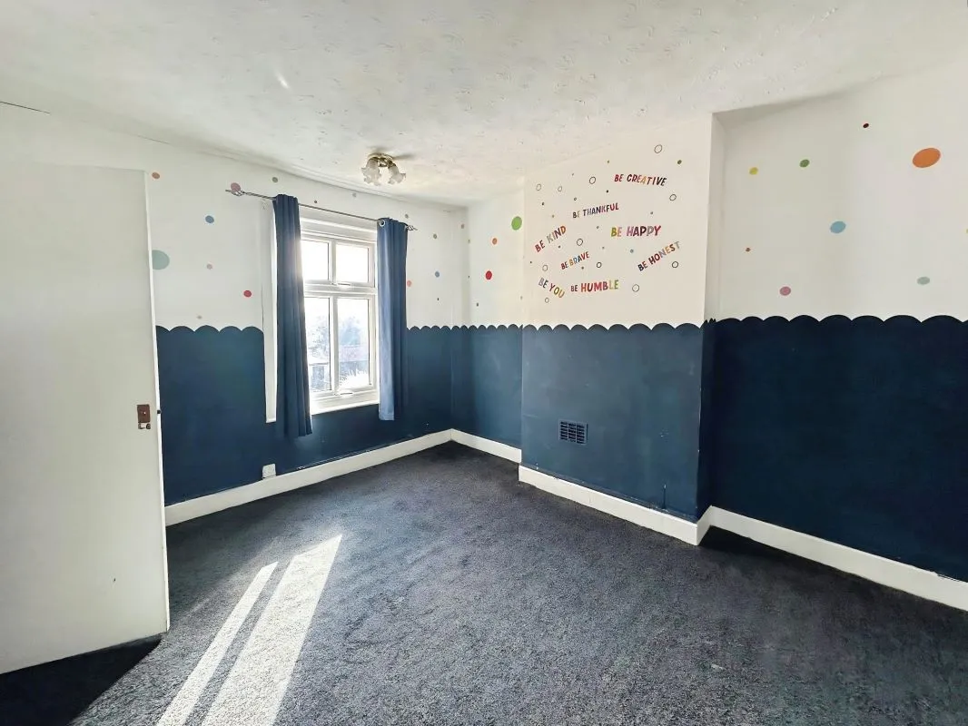 Nuneaton, Warwickshire, CV10 8JP - Online Auctions