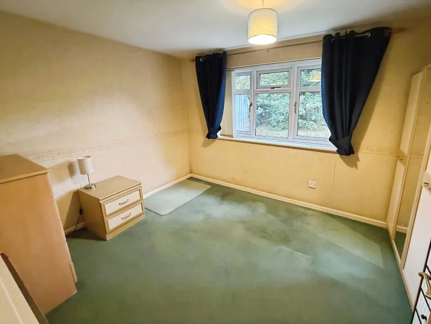 Property for Auction in Coventry & Warwickshire - 16 Blackshaw Drive, Walsgrave on Sowe, Coventry, West Midlands CV2 2PW