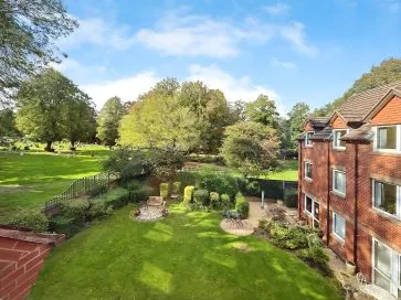 Property for Auction in Coventry & Warwickshire - Flat 28, Malin Court, School Road, Alcester, Warwickshire B49 5DJ