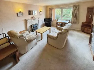 Property for Auction in Coventry & Warwickshire - Flat 28, Malin Court, School Road, Alcester, Warwickshire B49 5DJ