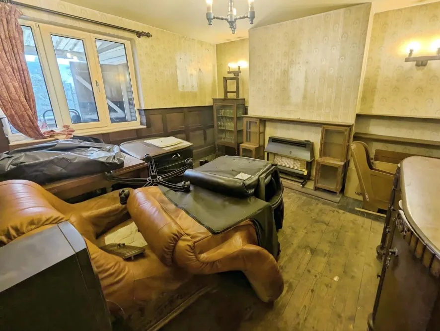 Property for Auction in Coventry & Warwickshire - 147 Ansty Road, Wyken, Coventry, West Midlands CV2 3FH