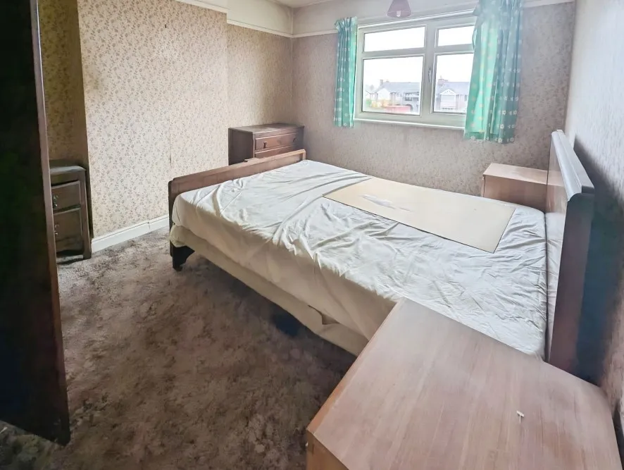 Property for Auction in Coventry & Warwickshire - 147 Ansty Road, Wyken, Coventry, West Midlands CV2 3FH