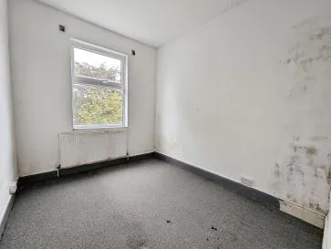 Property for Auction in Coventry & Warwickshire - 27 Lowther Street, Stoke Heath, Coventry, West Midlands CV2 4GP