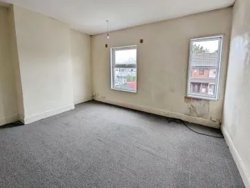 Property for Auction in Coventry & Warwickshire - 27 Lowther Street, Stoke Heath, Coventry, West Midlands CV2 4GP