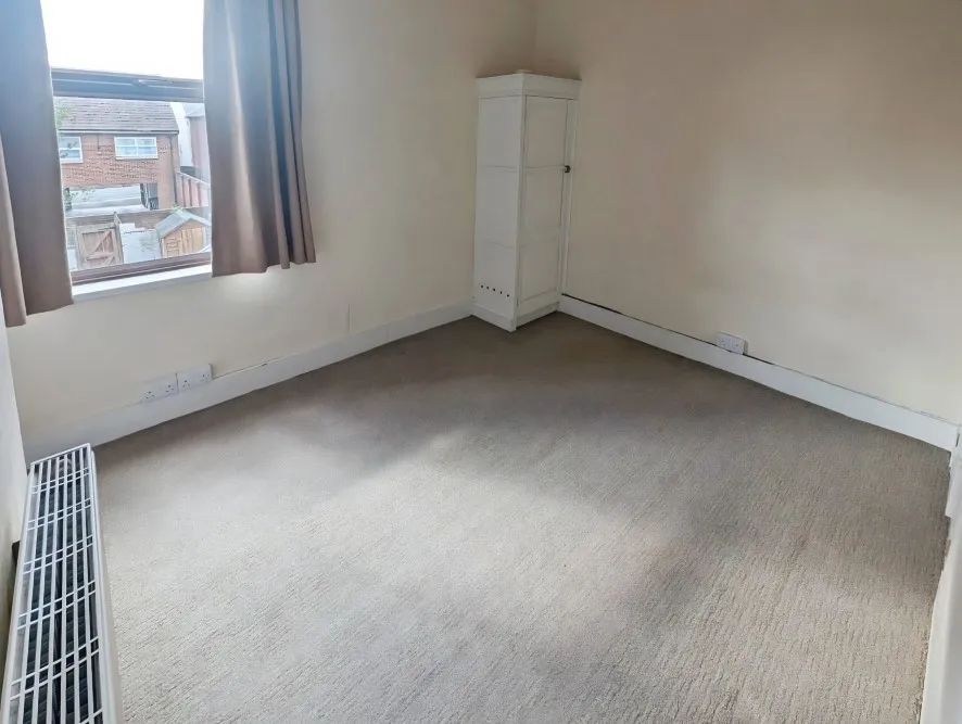 Property for Auction in Coventry & Warwickshire - 15 Dugdale Road, Radford, Coventry, West Midlands CV6 1PD