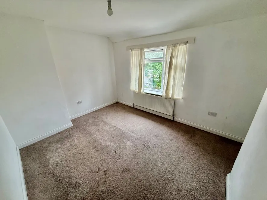 Property for Auction in Coventry & Warwickshire - 76 Strathmore Avenue, Stoke, Coventry, West Midlands CV1 2AF