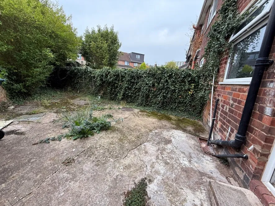 Property for Auction in Coventry & Warwickshire - 76 Strathmore Avenue, Stoke, Coventry, West Midlands CV1 2AF