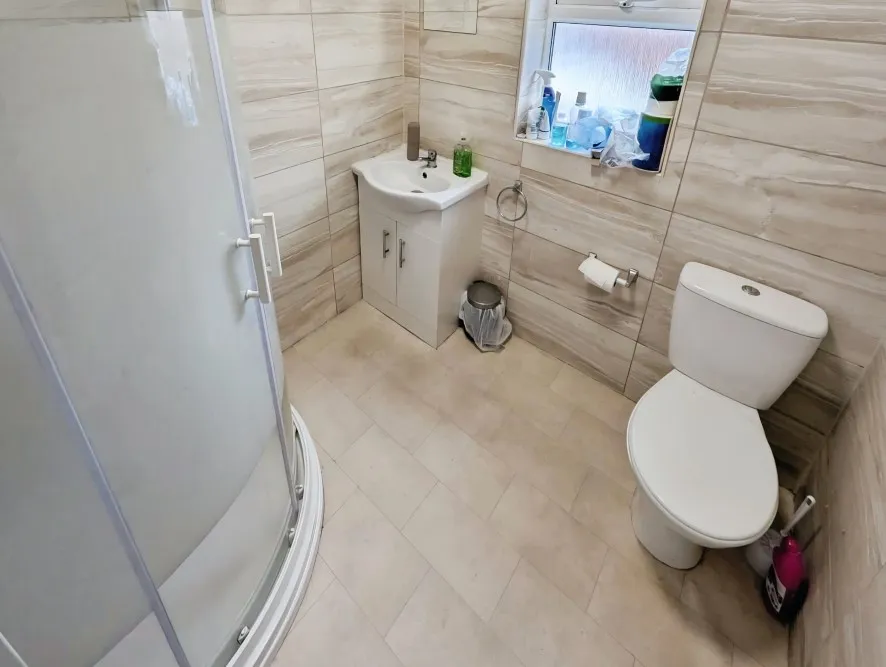 Property for Auction in Coventry & Warwickshire - 80 Queensland Avenue, Chapelfields, Coventry, West Midlands CV5 8FH