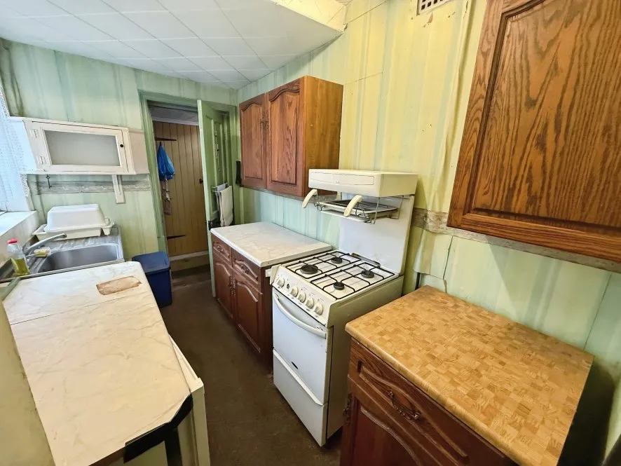 Property for Auction in Coventry & Warwickshire - 12 Steeplefield Road, Coundon, Coventry, West Midlands CV6 1JL