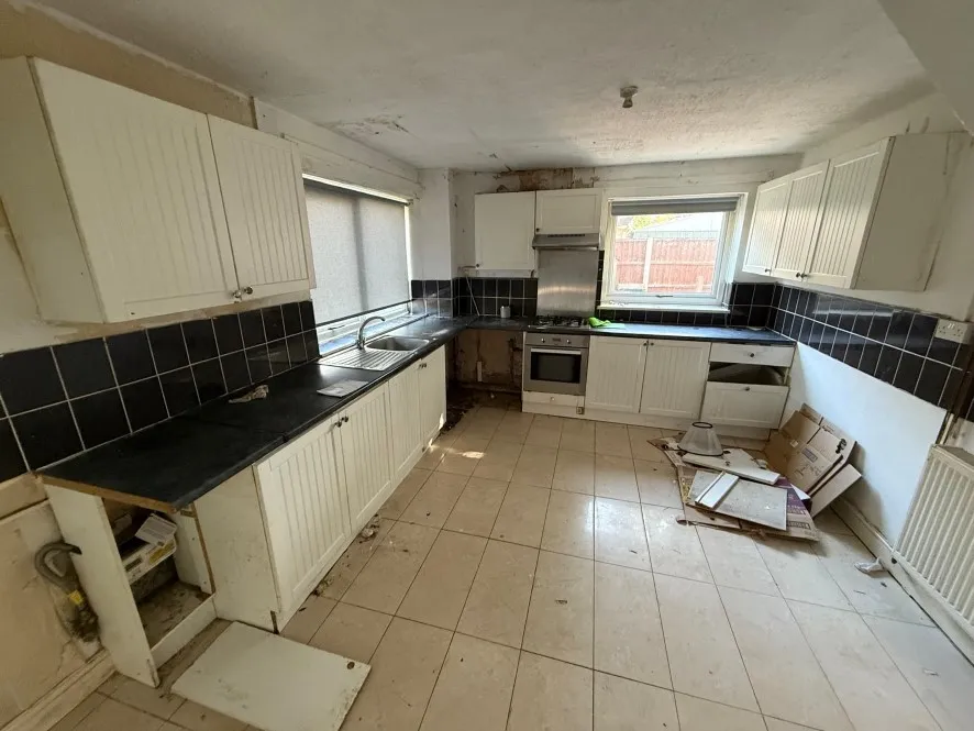 Property for Auction in Coventry & Warwickshire - 13 Euston Crescent, Willenhall, Coventry, West Midlands CV3 3AS