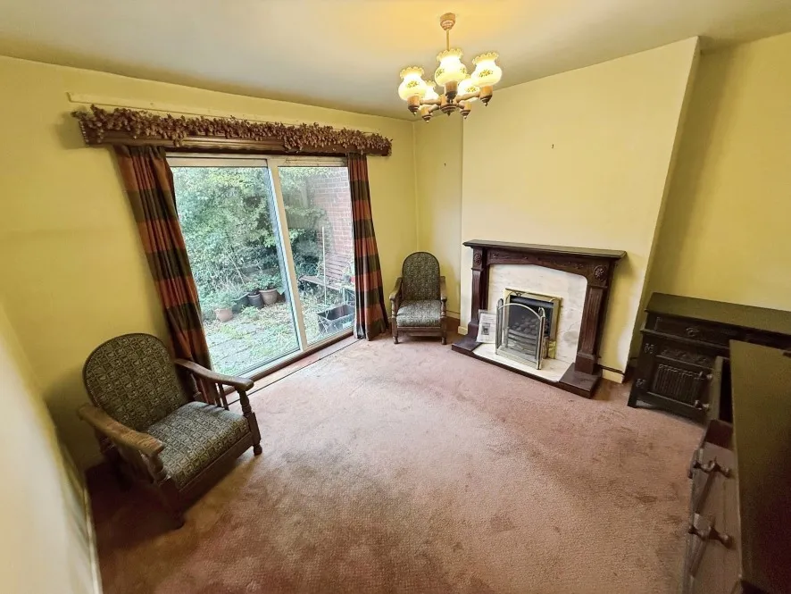 Property for Auction in Coventry & Warwickshire - 425 Green Lane, Finham, Coventry, West Midlands CV3 6EL