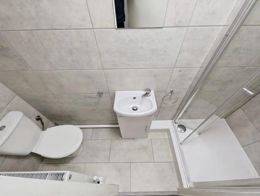 Property for Auction in Coventry & Warwickshire - 175 Hearsall Lane, Earlsdon, Coventry, West Midlands CV5 6HJ