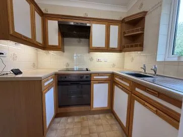 Property for Auction in Coventry & Warwickshire - Flat 31, Malin Court, School Road, Alcester, Warwickshire B49 5DJ