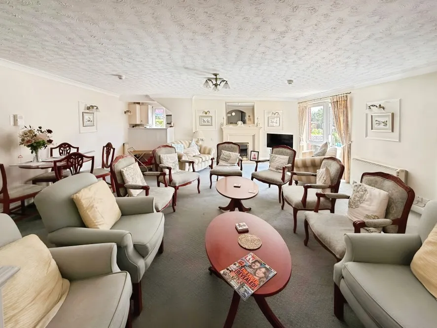 Property for Auction in Coventry & Warwickshire - Flat 31, Malin Court, School Road, Alcester, Warwickshire B49 5DJ