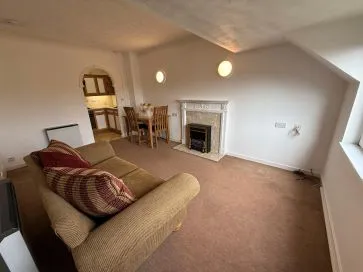 Property for Auction in Coventry & Warwickshire - Flat 31, Malin Court, School Road, Alcester, Warwickshire B49 5DJ