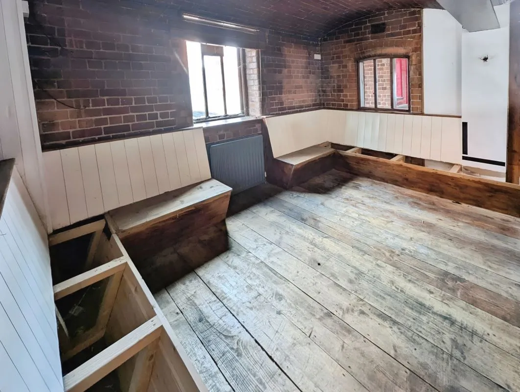 Chapel Street, Nuneaton, Warwickshire, CV11 5QH - Online Auctions