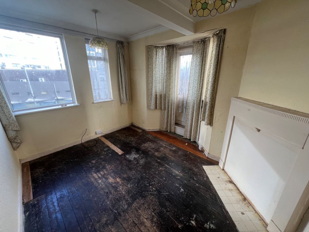 St. George Court, Birmingham, West Midlands, B15 1LD - Online Auctions