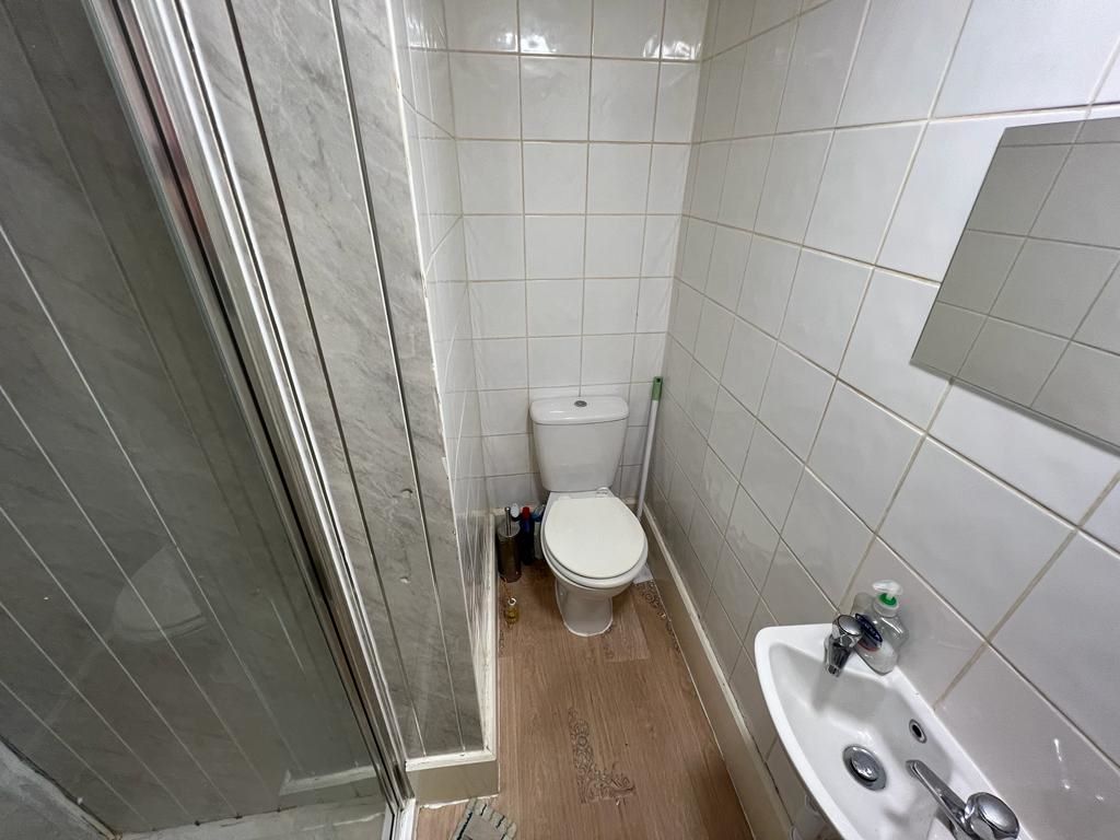 Holmsdale Road, Coventry, West Midlands, CV6 5BL - Online Auctions