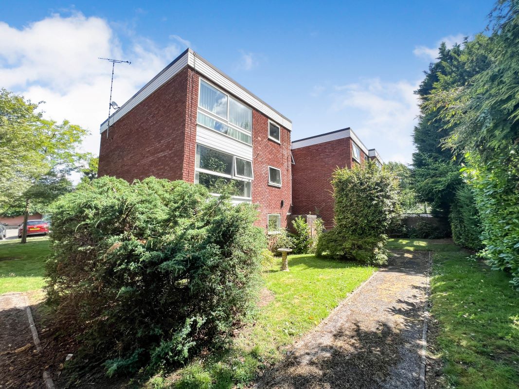 Adare Drive, Coventry, West Midlands, CV3 6AD - Online Auctions