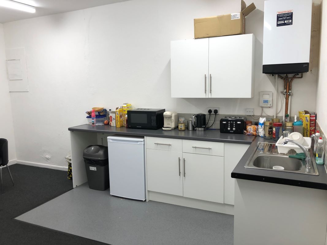 Nuneaton, Warwickshire, CV11 5BZ - Online Auctions
