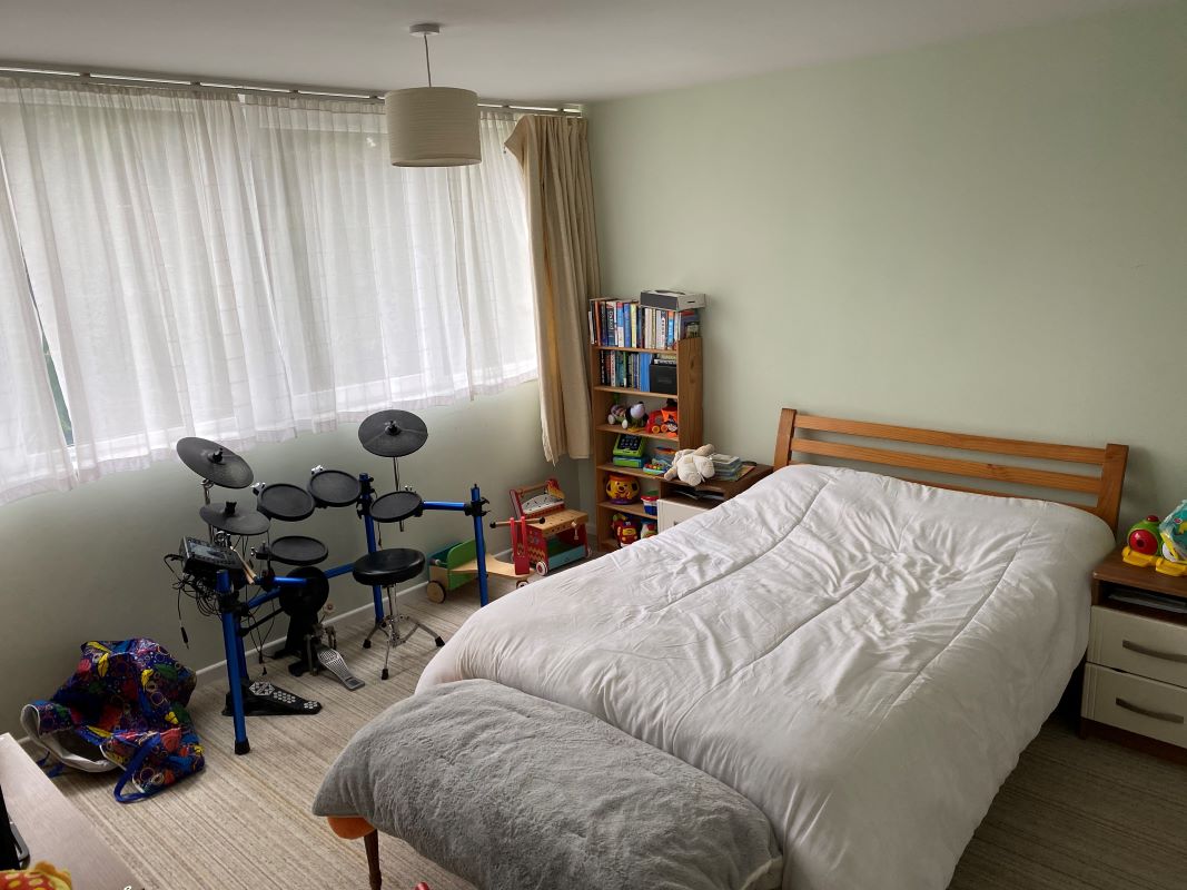 Styvechale, Coventry, West Midlands, CV3 6HZ - Online Auctions