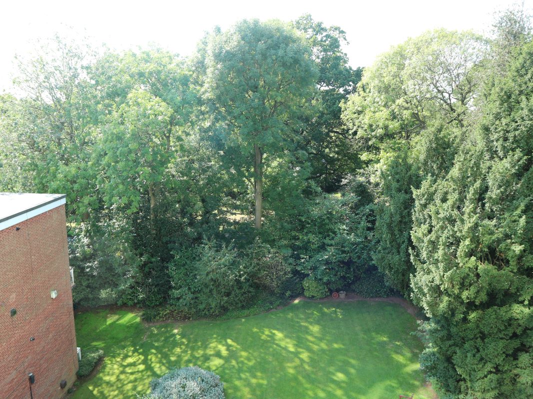 Styvechale, Coventry, West Midlands, CV3 6HZ - Online Auctions