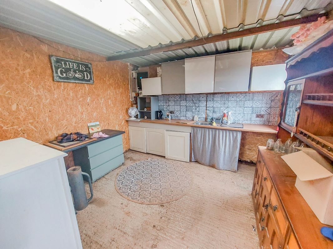 Tamworth Road, Birmingham, West Midlands, B46 2PJ - Online Auctions