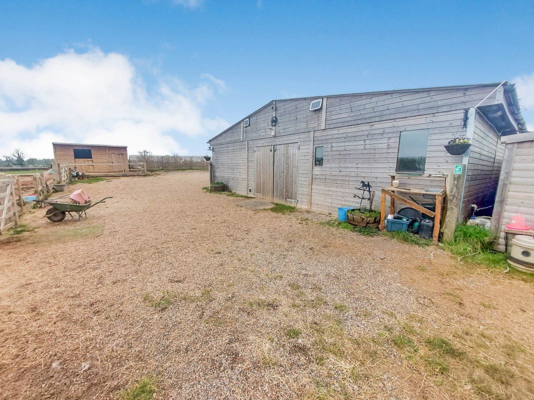 Tamworth Road, Birmingham, West Midlands, B46 2PJ - Online Auctions