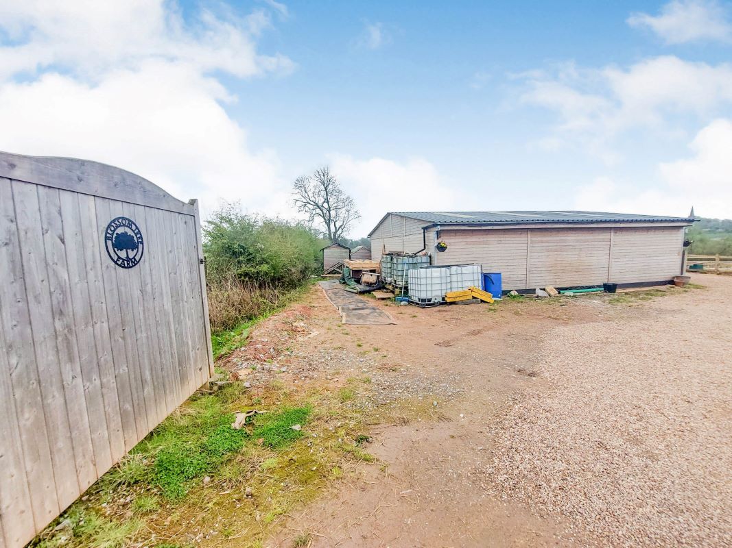 Tamworth Road, Birmingham, West Midlands, B46 2PJ - Online Auctions