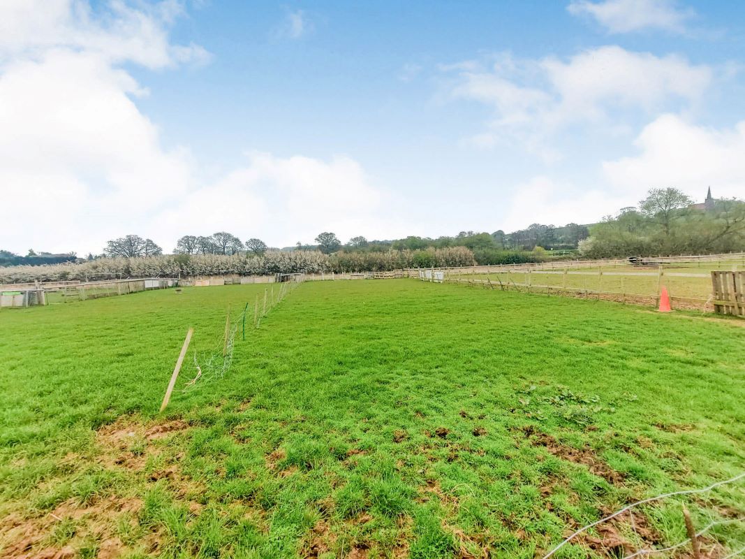 Tamworth Road, Birmingham, West Midlands, B46 2PJ - Online Auctions