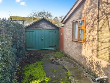Property for Auction in Coventry & Warwickshire - 157 Bell Green Road, Longford, Coventry, West Midlands CV6 7GW