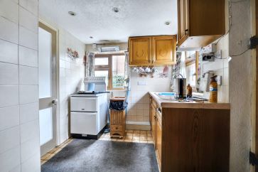 Property for Auction in Coventry & Warwickshire - 157 Bell Green Road, Longford, Coventry, West Midlands CV6 7GW