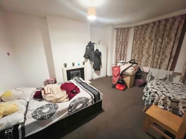 Property for Auction in Coventry & Warwickshire - Flat 2, 15 Albany Road, Earlson, Coventry, West Midlands CV5 6JQ
