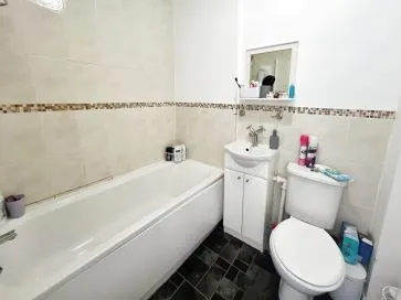 Property for Auction in Coventry & Warwickshire - 30 Sorrel Drive, Kingsbury, Tamworth, Warwickshire B78 2PE