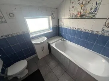 Property for Auction in Coventry & Warwickshire - 430 Allesley Old Road, Chapelfields, Coventry, West Midlands CV5 8GF