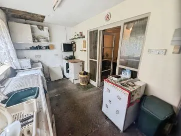 Property for Auction in Coventry & Warwickshire - 108 Kingfield Road, Radford, Coventry, West Midlands CV6 5PQ