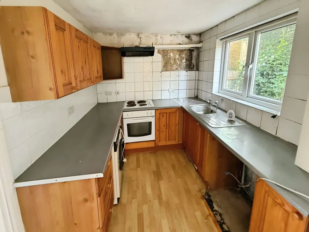 Daventry, Northamptonshire, NN11 4LT - Online Auctions